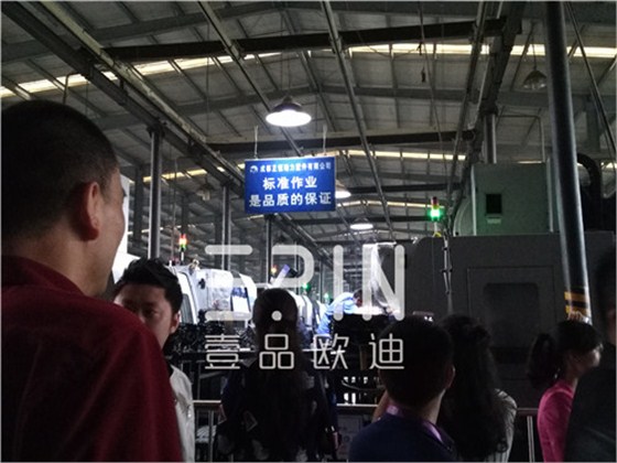 在劉總親自帶隊參觀正恒動力生產車間環節，近距離走進這樣的億元級企業，不管是先進的生產設備還是完善的生產及管控流程都讓壹品歐迪小編無比震撼。 正恒動力廠區及車間風貌