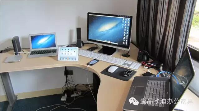簡單3招，擺脫辦公桌下各種電源線雜亂困擾？