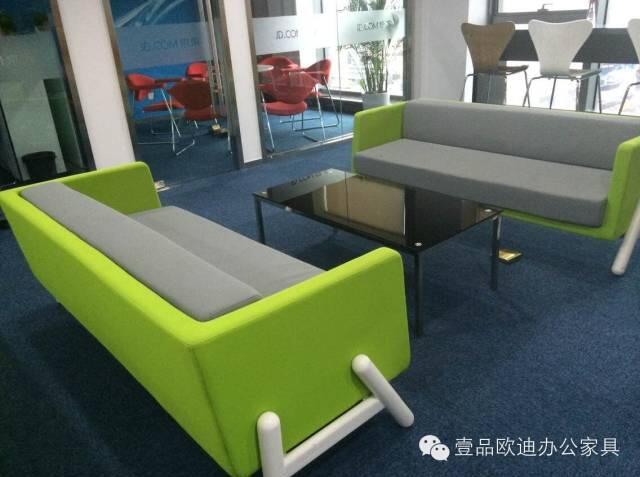 【央視新聞客戶端】京東JD讓老百姓放心網購，壹品歐迪讓京東JD綠色辦公